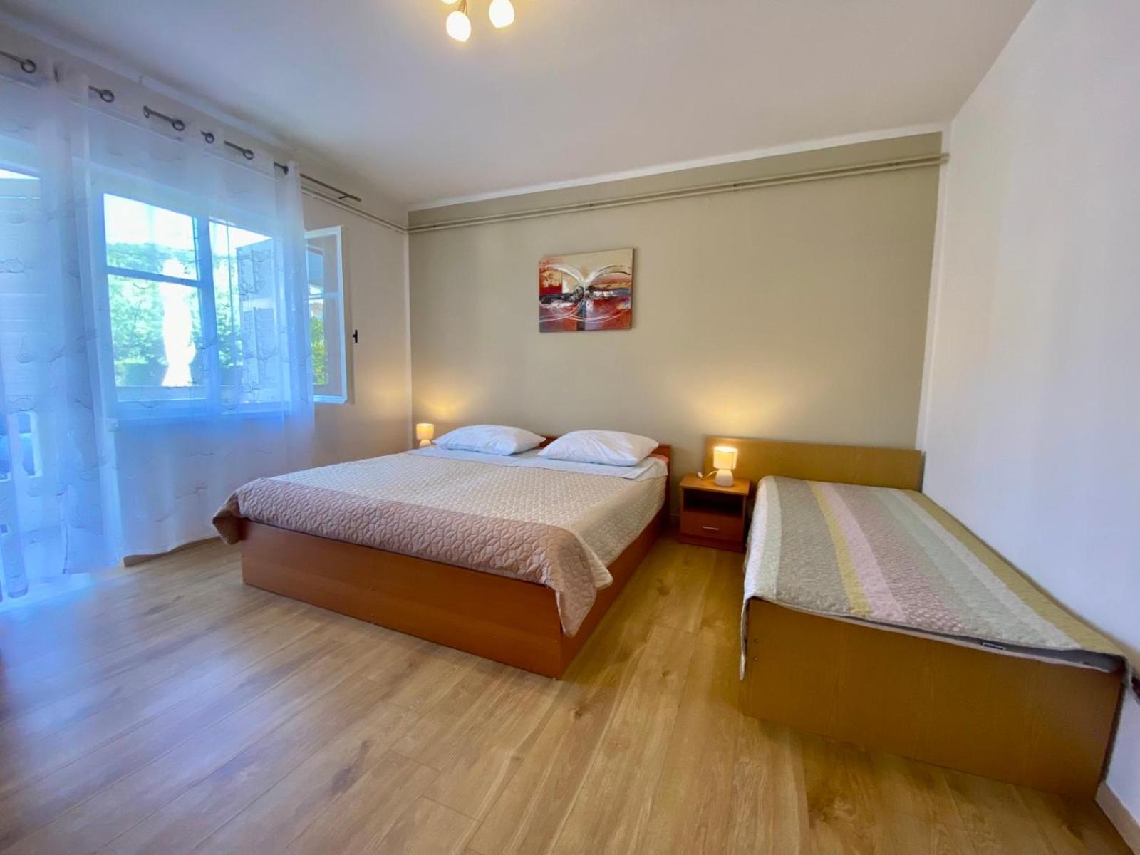 Apartmani Franciska Rab Town Exteriér fotografie