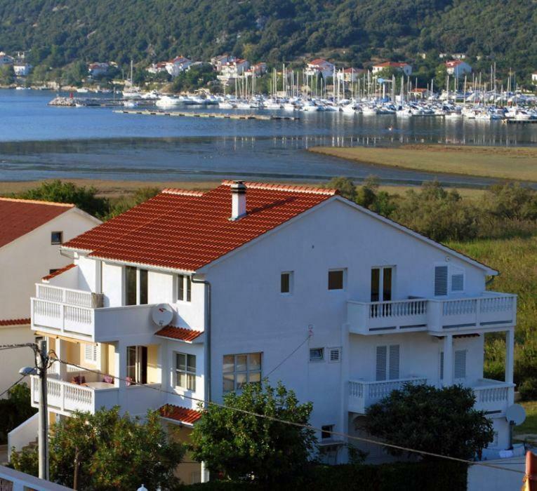 Apartmani Franciska Rab Town Exteriér fotografie