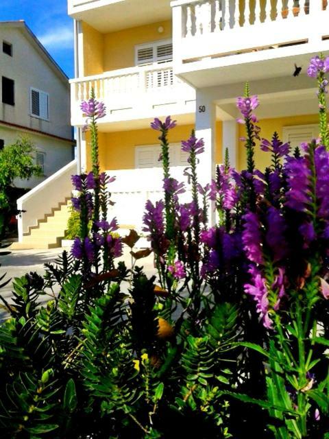 Apartmani Franciska Rab Town Exteriér fotografie
