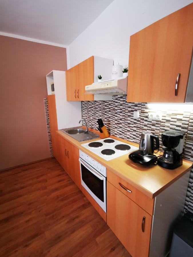 Apartmani Franciska Rab Town Exteriér fotografie