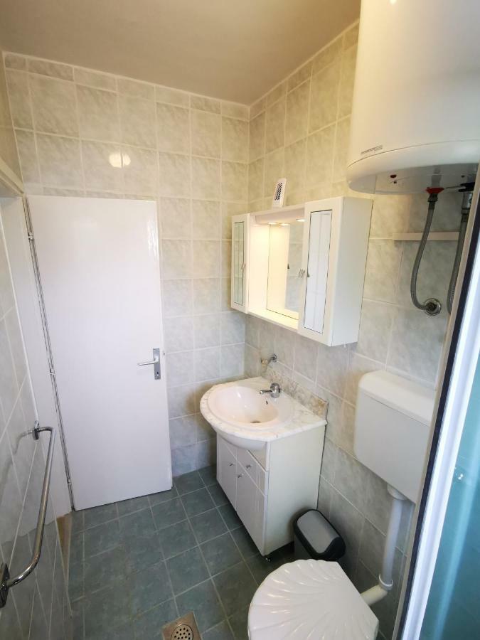 Apartmani Franciska Rab Town Exteriér fotografie