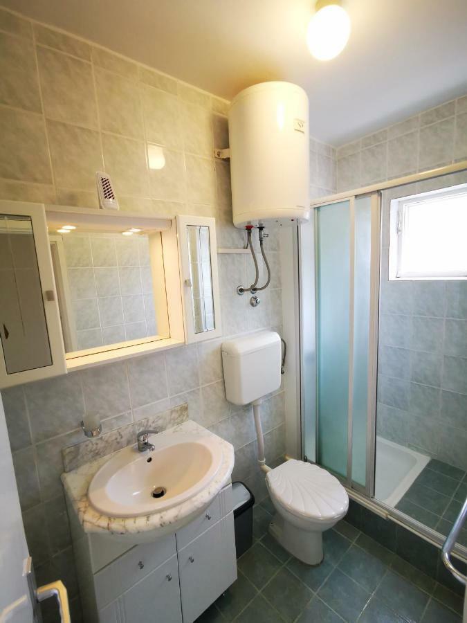 Apartmani Franciska Rab Town Exteriér fotografie